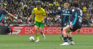 Matthis Abline en action avec le FC Nantes.