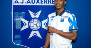 Le défenseur central Christ Makosso va découvrir la Ligue 1 à Auxerre.