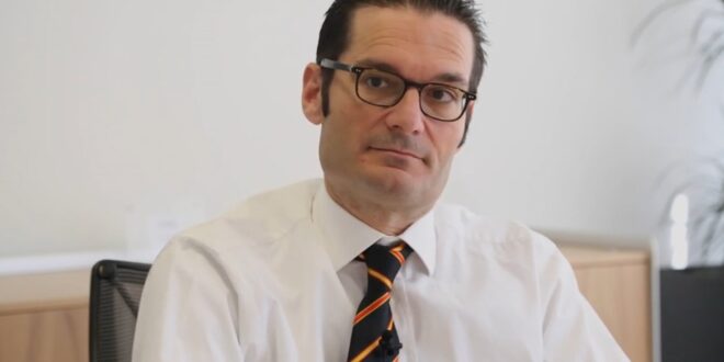 Le président du RC Lens, Joseph Oughourlian.